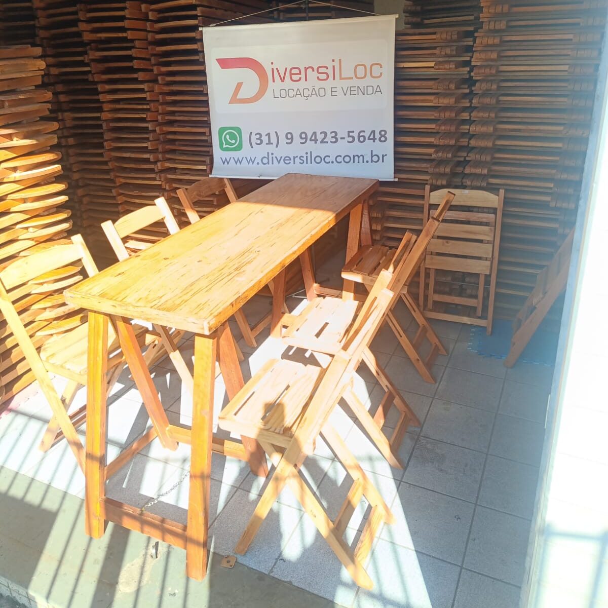 Mesas-bistro-comunitarias-aluguel-BH-Diversiloc-11m-e1726662551357.jpeg